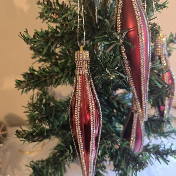 Elegant Red Holiday Ornaments New 4 Pieces 6 Inch Handmade - Picture 3 of 7